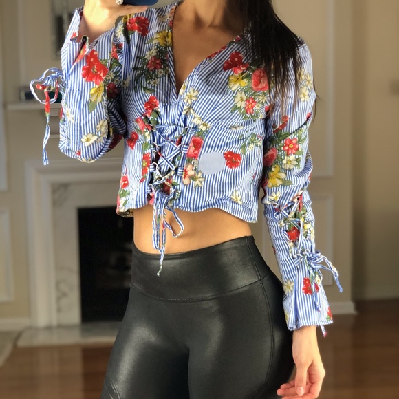 IKY & ME Cropped Floral Corset Blouse, Small - Picture 2 of 6